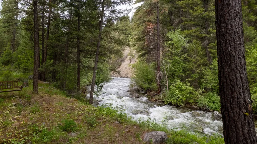 1062 Bear Creek Trail Victor MT 59875