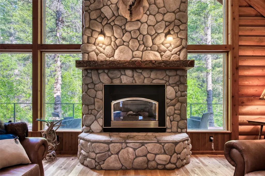 1062 Bear Creek Trail Victor MT 59875