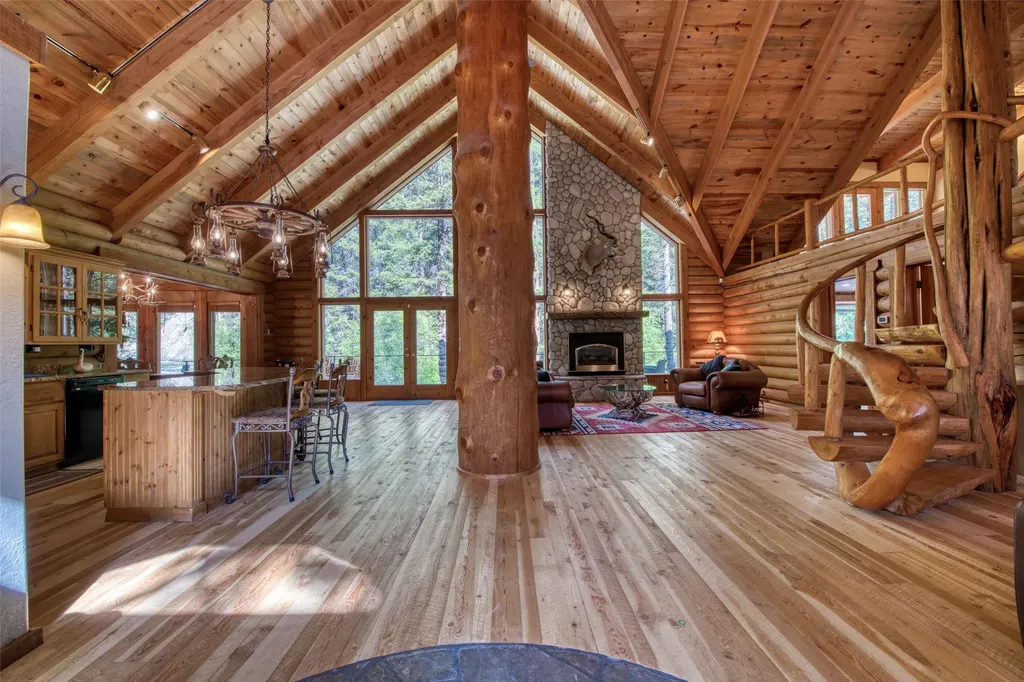 1062 Bear Creek Trail Victor MT 59875