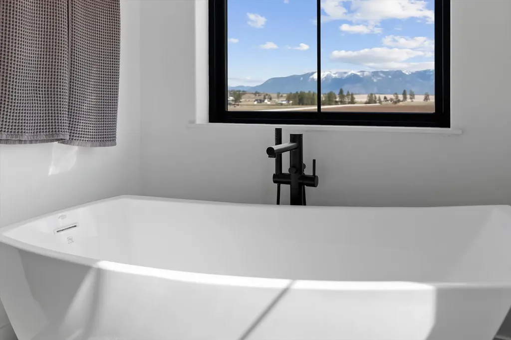 543 Harvest View Lane Kalispell MT 59901