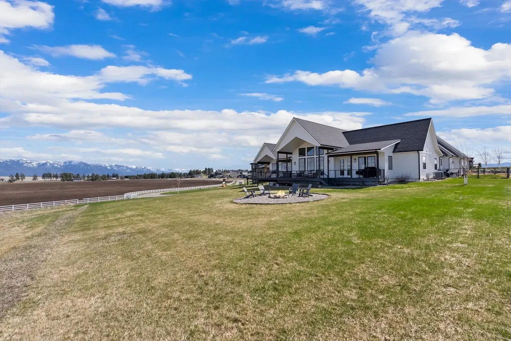 543 Harvest View Lane Kalispell MT 59901