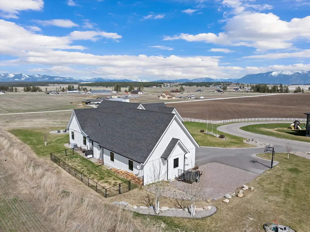 543 Harvest View Lane Kalispell MT 59901