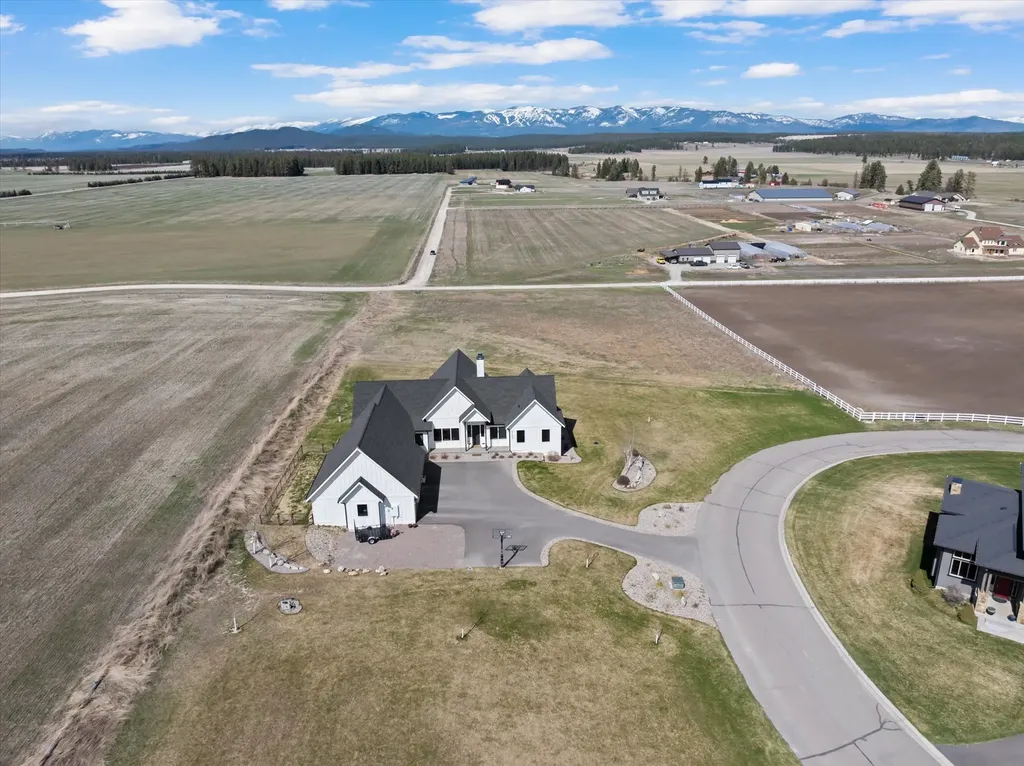 543 Harvest View Lane Kalispell MT 59901