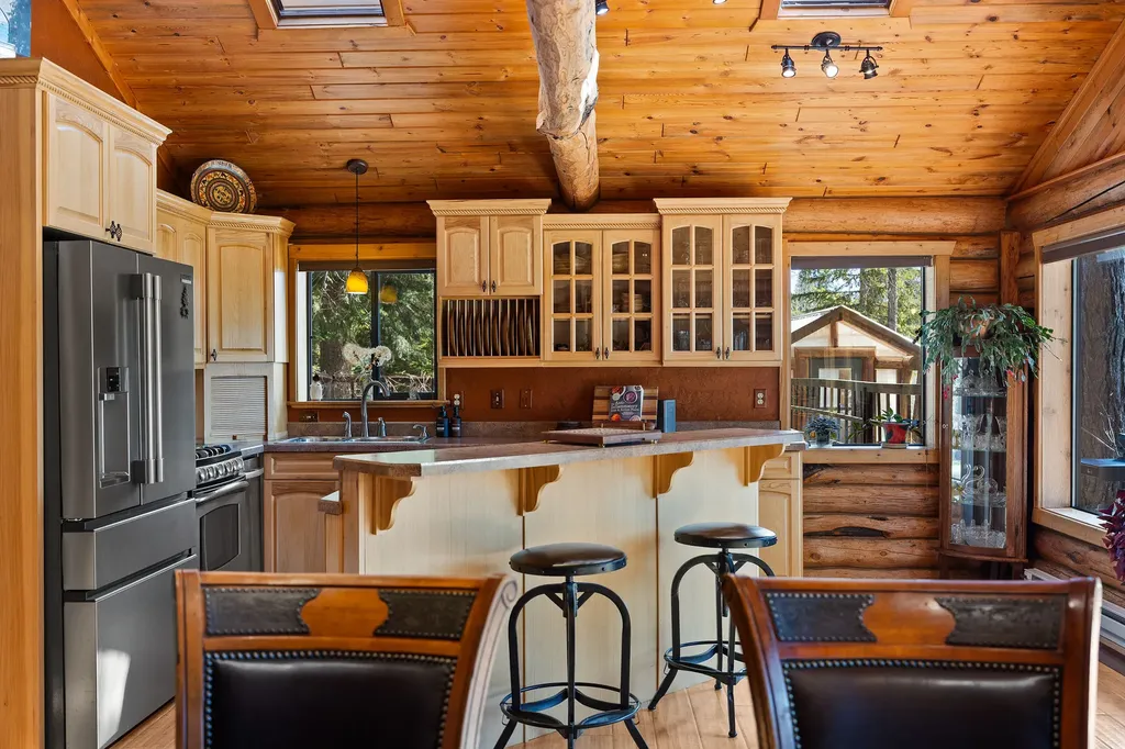 433 General Pulaski Drive Condon MT 59826