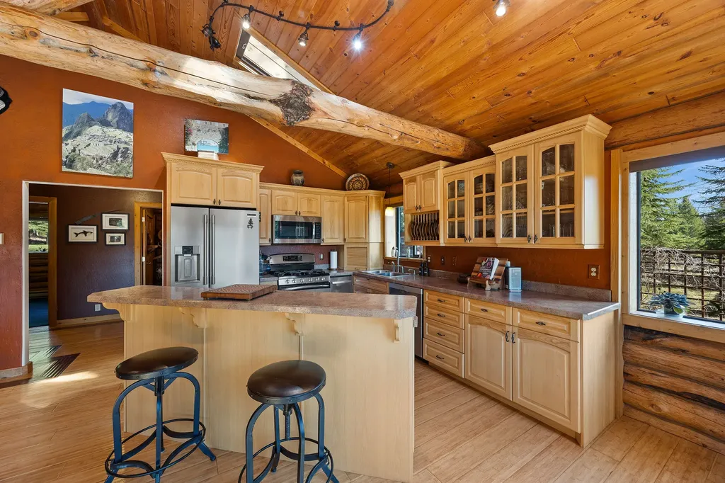 433 General Pulaski Drive Condon MT 59826