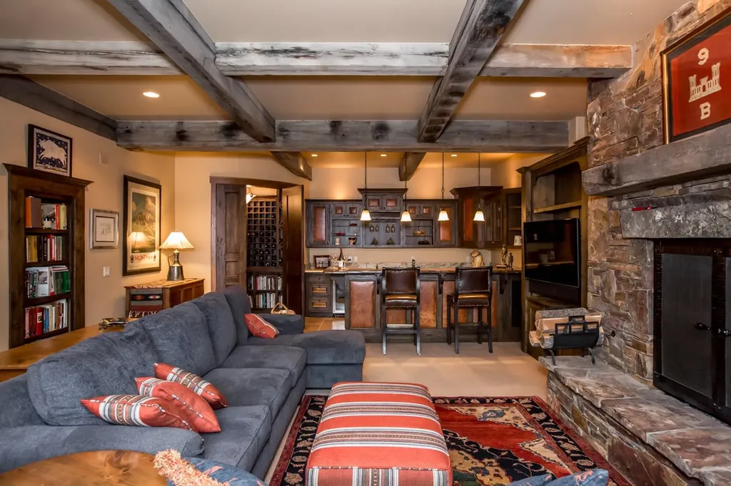 1013 Whispering Pines Lane Whitefish MT 59937