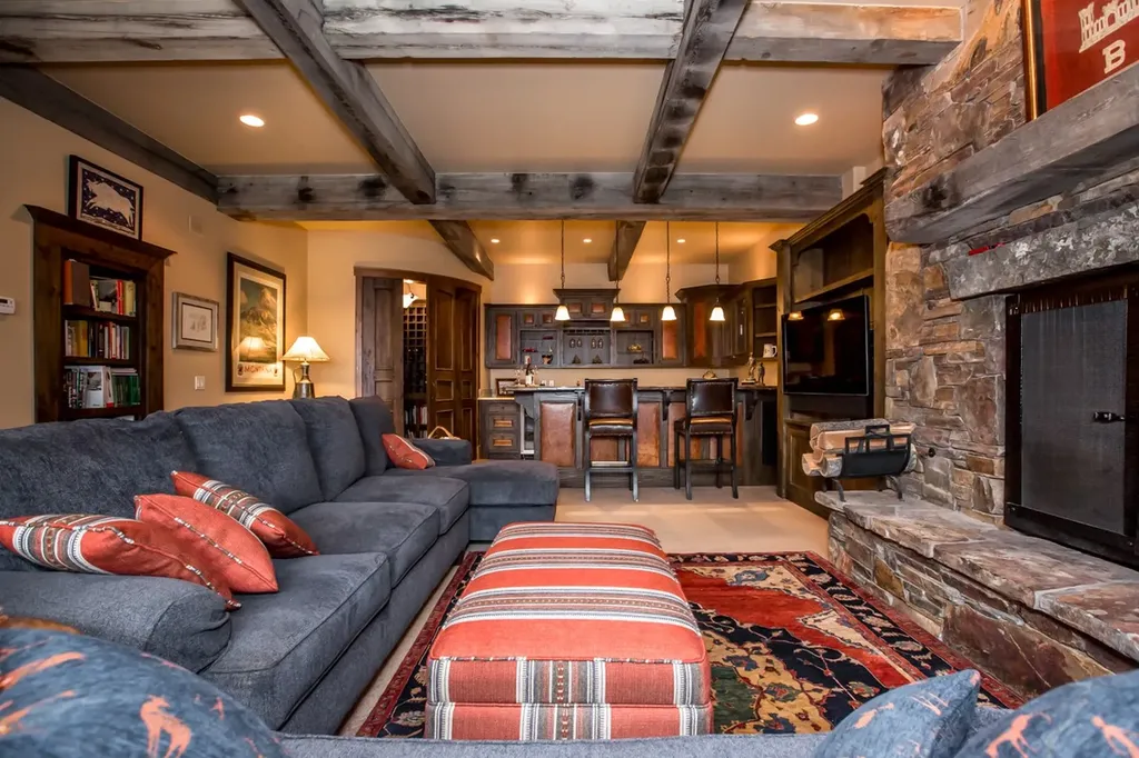 1013 Whispering Pines Lane Whitefish MT 59937