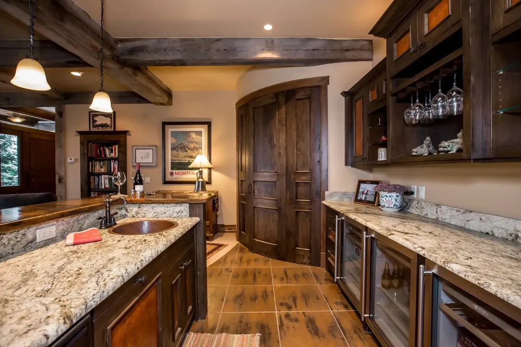1013 Whispering Pines Lane Whitefish MT 59937