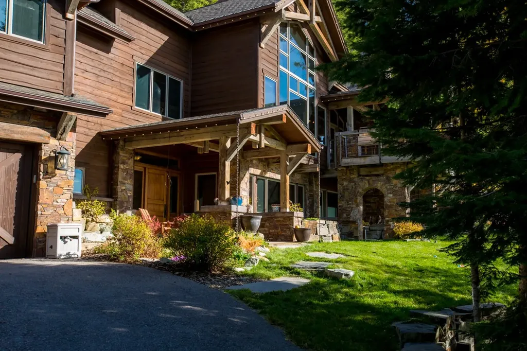 1013 Whispering Pines Lane Whitefish MT 59937