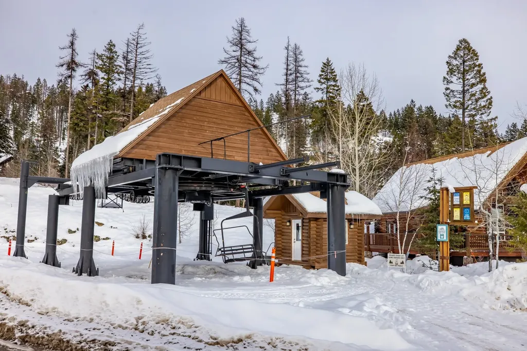 1013 Whispering Pines Lane Whitefish MT 59937