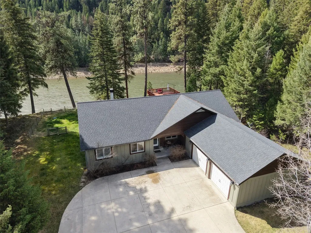 1042 Trestle Creek Drive St Regis MT 59866