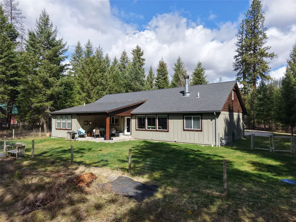 1042 Trestle Creek Drive St Regis MT 59866