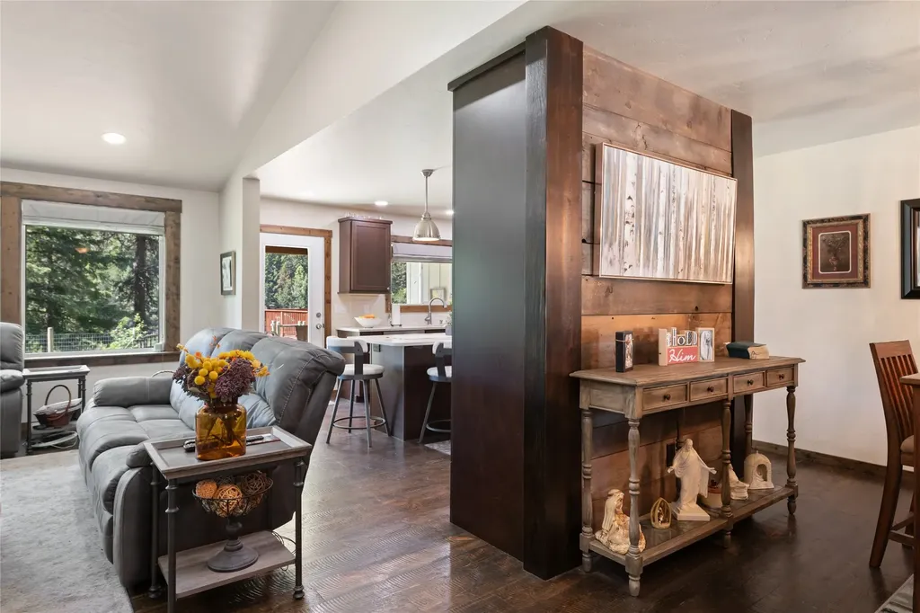 1042 Trestle Creek Drive St Regis MT 59866