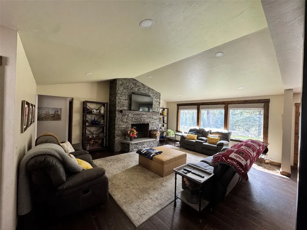 1042 Trestle Creek Drive St Regis MT 59866