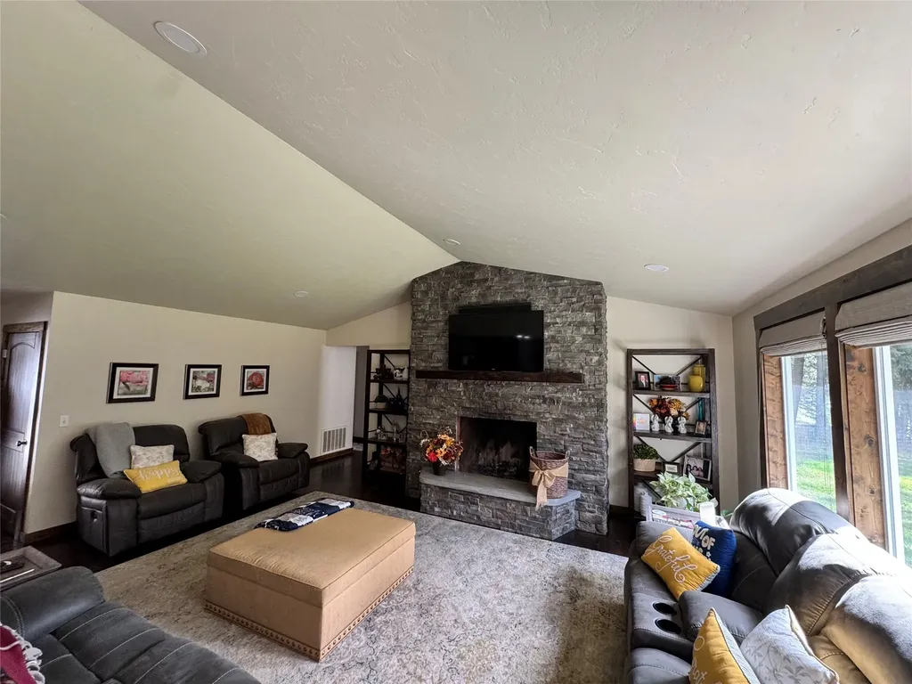 1042 Trestle Creek Drive St Regis MT 59866