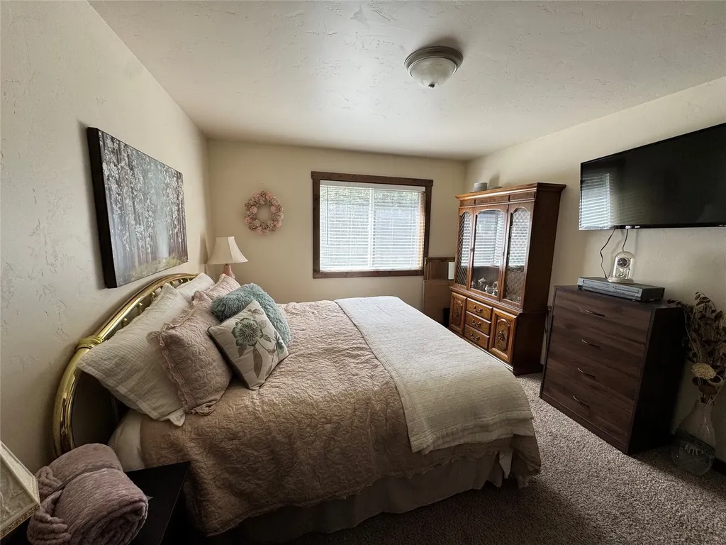 1042 Trestle Creek Drive St Regis MT 59866