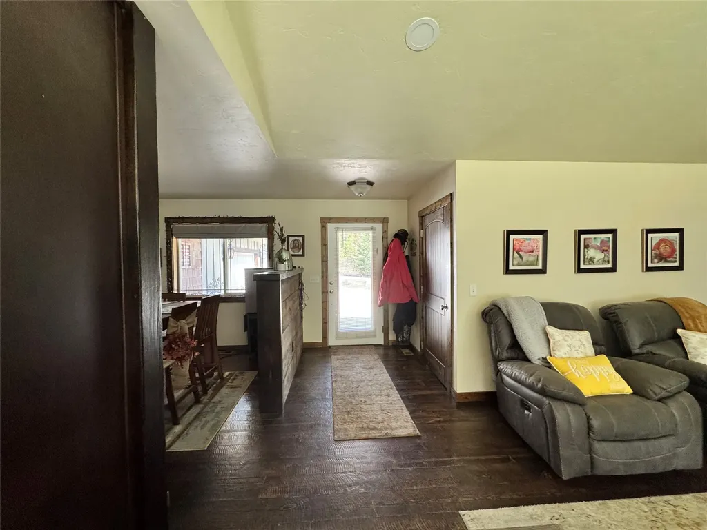 1042 Trestle Creek Drive St Regis MT 59866