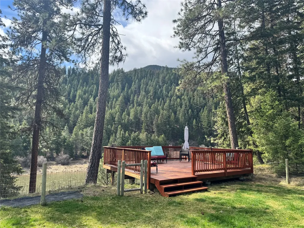 1042 Trestle Creek Drive St Regis MT 59866
