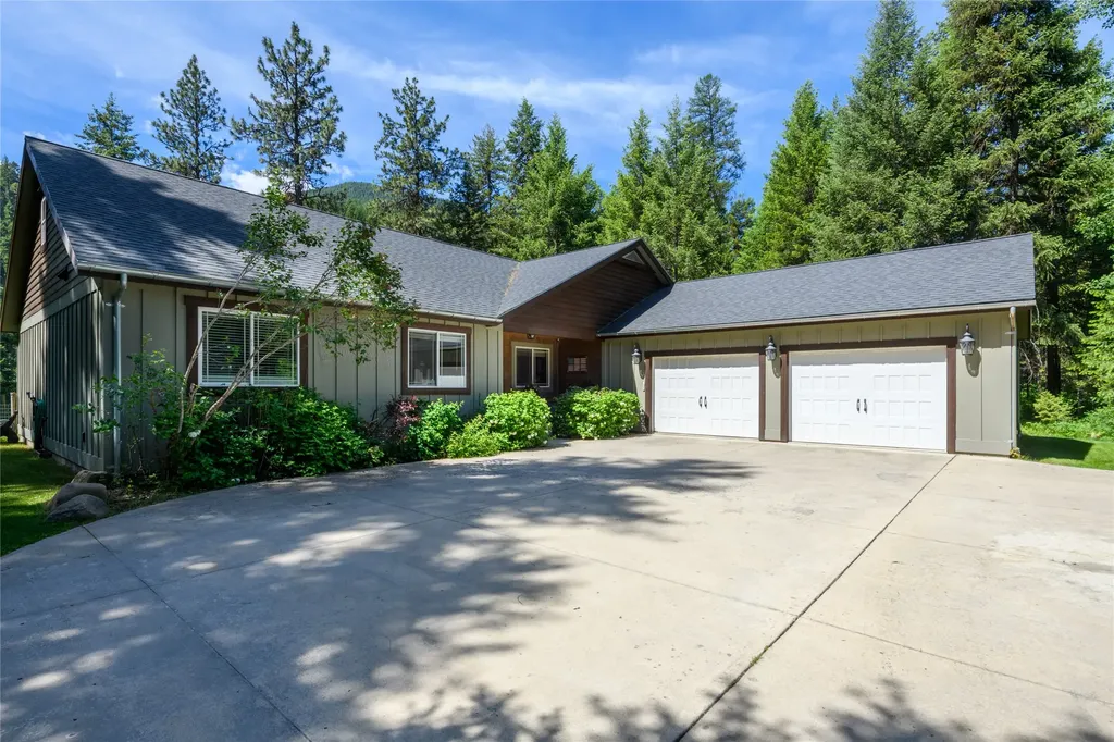 1042 Trestle Creek Drive St Regis MT 59866