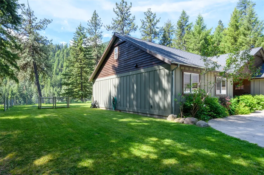 1042 Trestle Creek Drive St Regis MT 59866