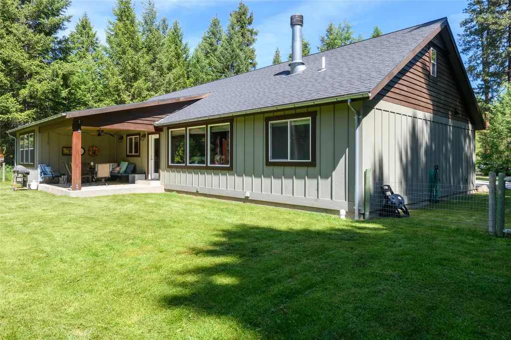 1042 Trestle Creek Drive St Regis MT 59866