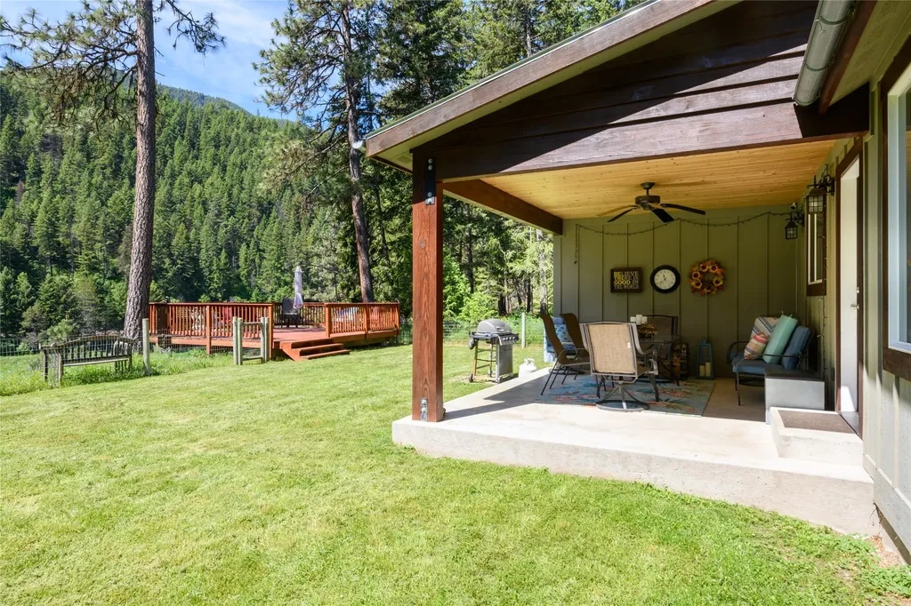1042 Trestle Creek Drive St Regis MT 59866
