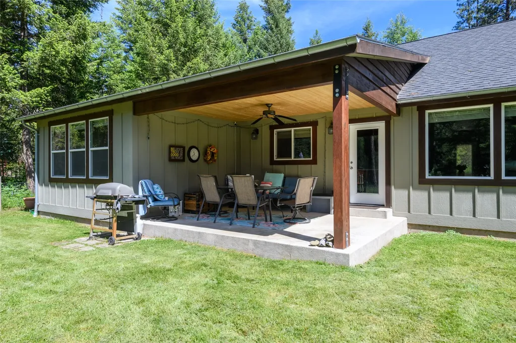 1042 Trestle Creek Drive St Regis MT 59866