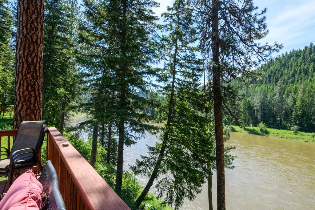 1042 Trestle Creek Drive St Regis MT 59866
