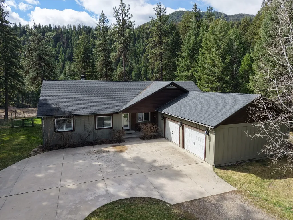 1042 Trestle Creek Drive St Regis MT 59866
