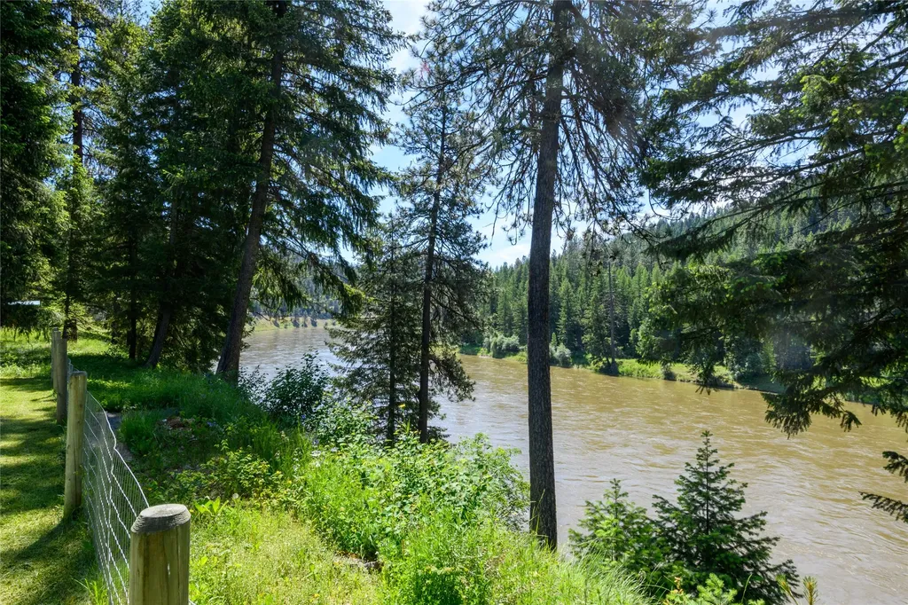 1042 Trestle Creek Drive St Regis MT 59866
