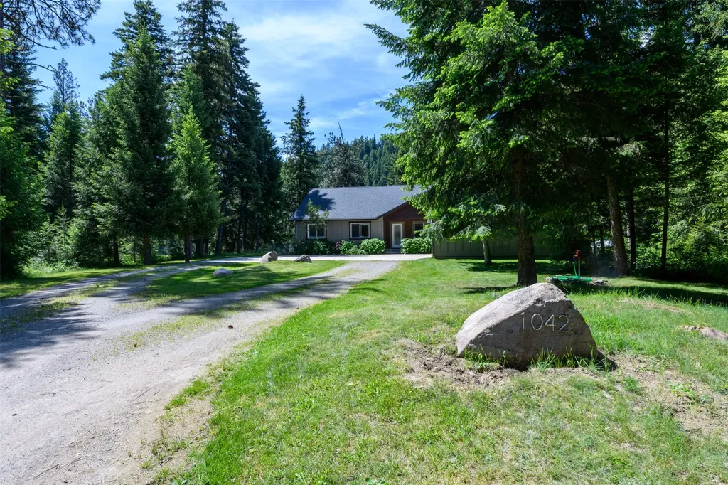 1042 Trestle Creek Drive St Regis MT 59866