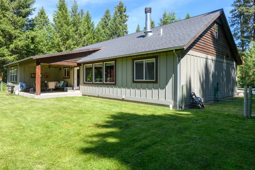1042 Trestle Creek Drive St Regis MT 59866