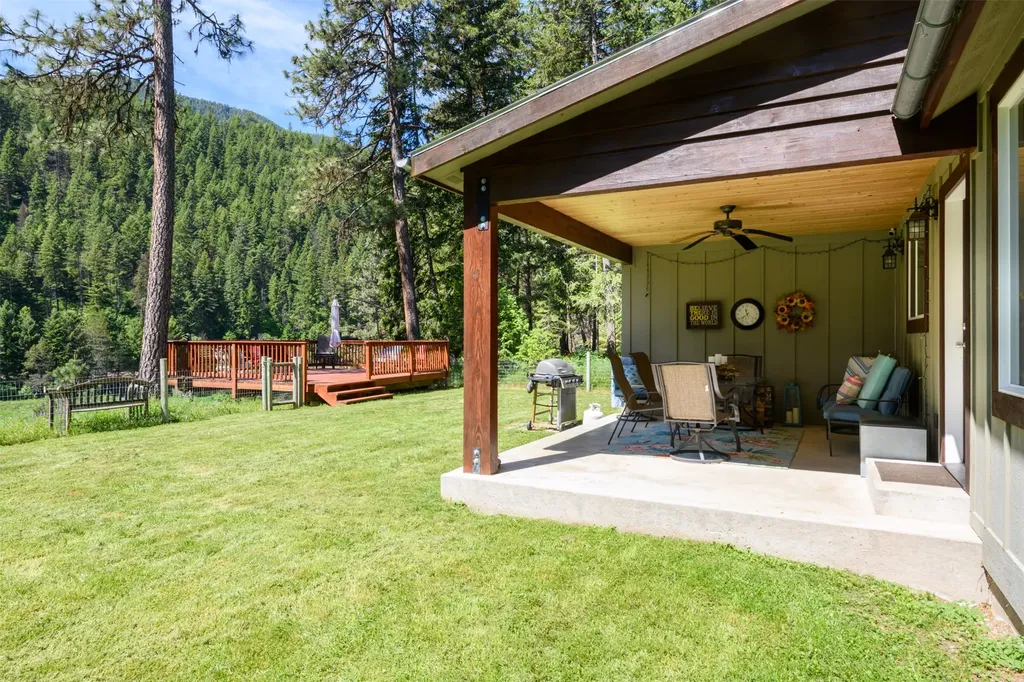 1042 Trestle Creek Drive St Regis MT 59866