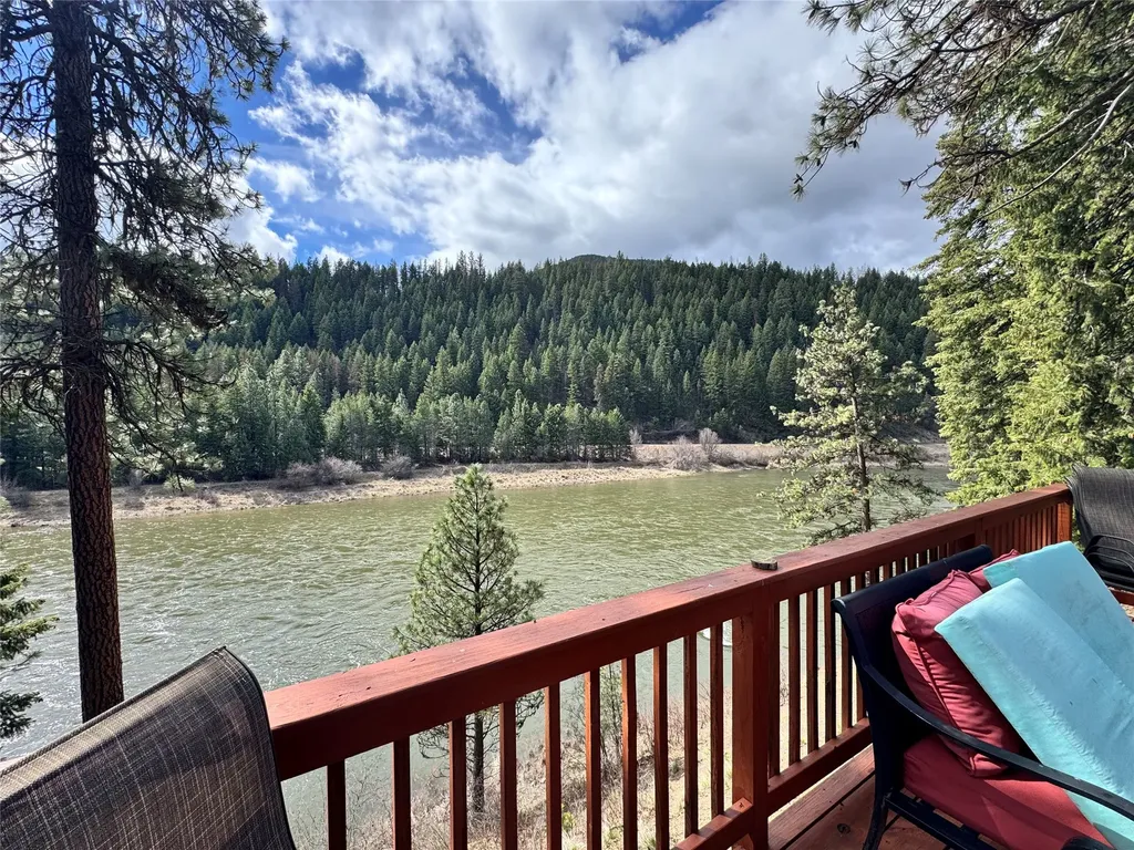 1042 Trestle Creek Drive St Regis MT 59866
