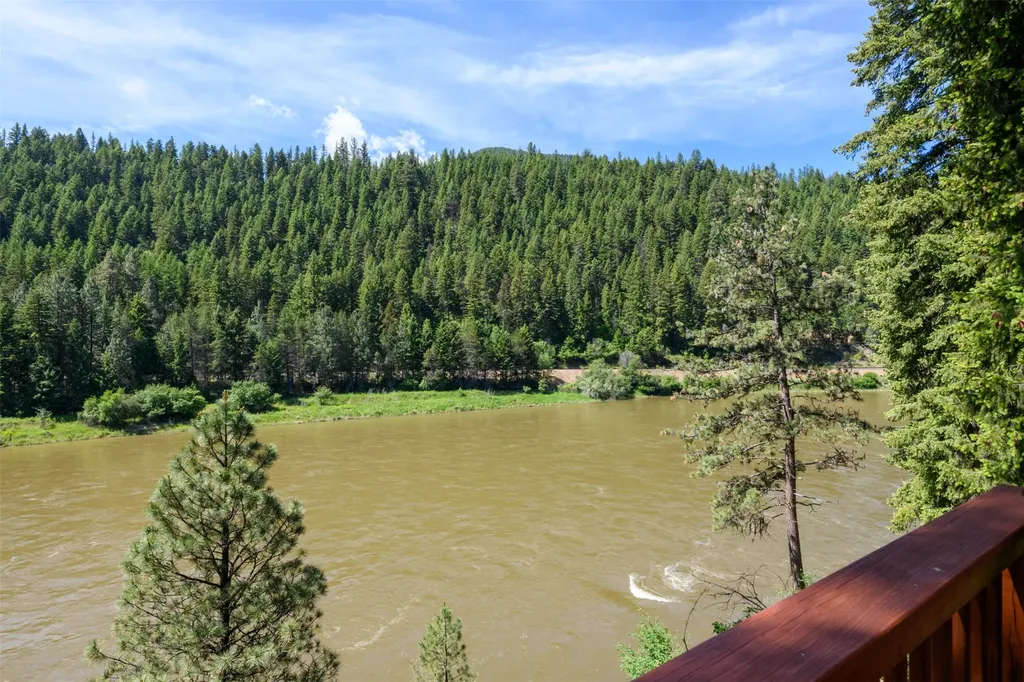 1042 Trestle Creek Drive St Regis MT 59866