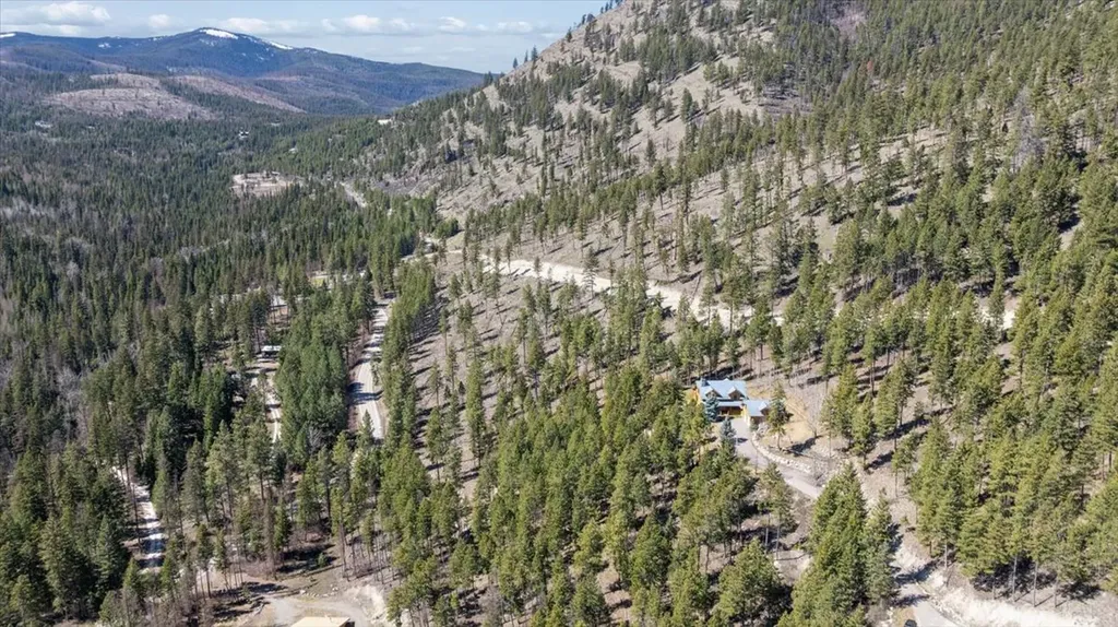 142 Eagles Landing Lakeside MT 59922