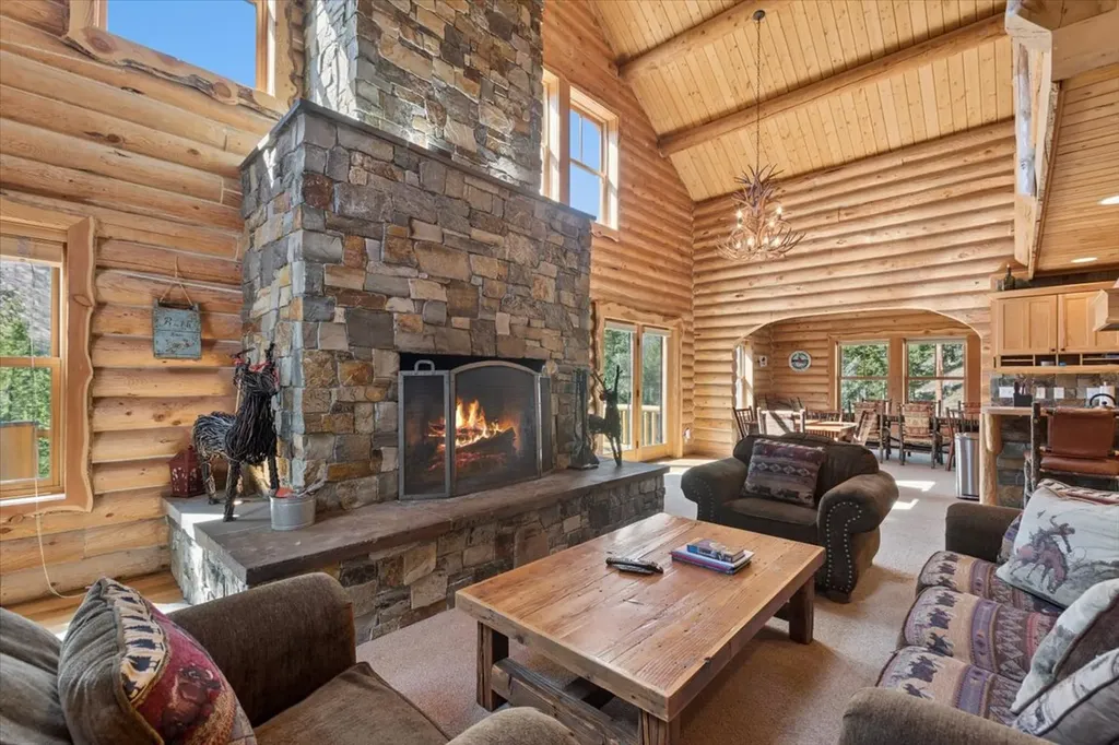 142 Eagles Landing Lakeside MT 59922