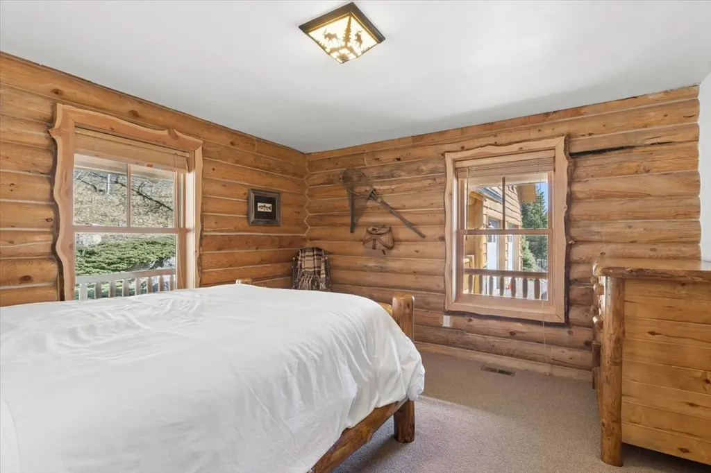 142 Eagles Landing Lakeside MT 59922