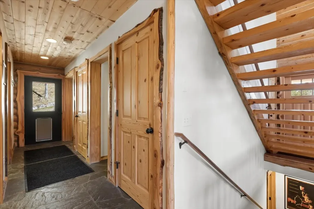 142 Eagles Landing Lakeside MT 59922