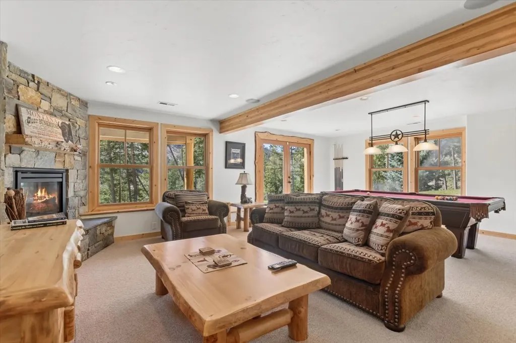 142 Eagles Landing Lakeside MT 59922