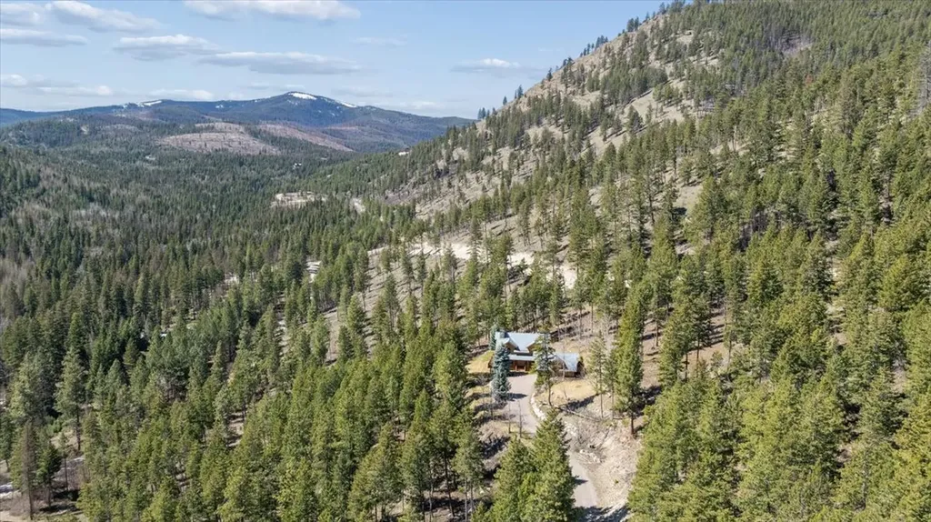 142 Eagles Landing Lakeside MT 59922