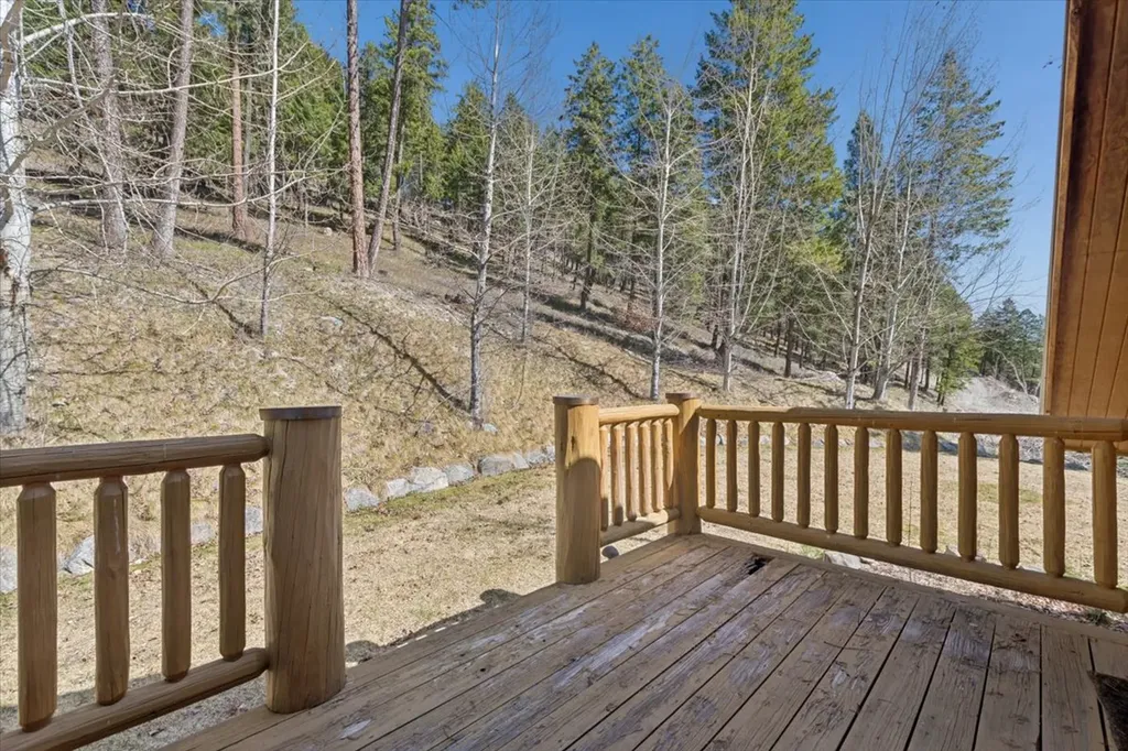 142 Eagles Landing Lakeside MT 59922