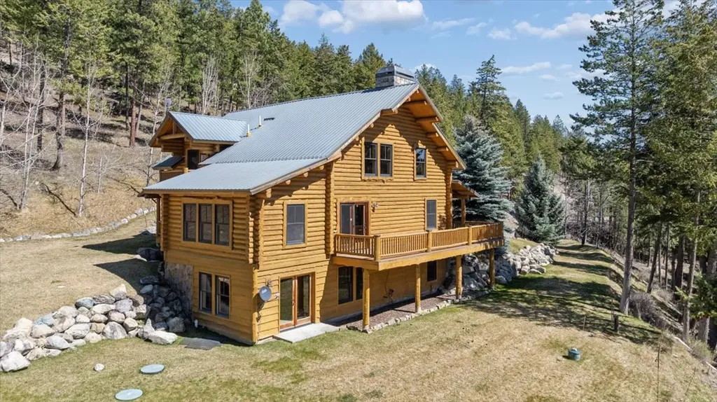 142 Eagles Landing Lakeside MT 59922