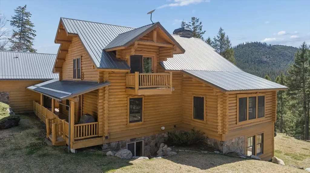 142 Eagles Landing Lakeside MT 59922