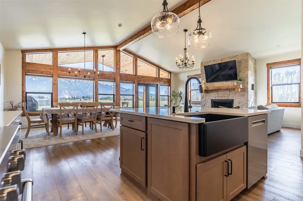 498 Windfield Lane Columbia Falls MT 59912