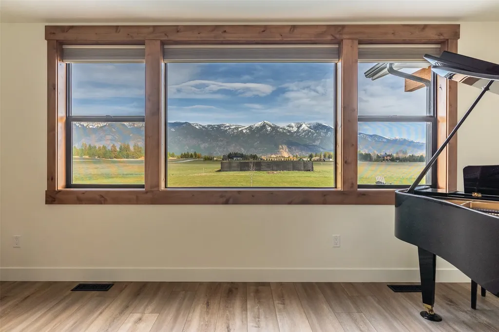 498 Windfield Lane Columbia Falls MT 59912