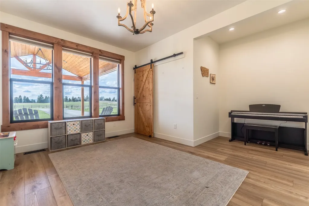 498 Windfield Lane Columbia Falls MT 59912