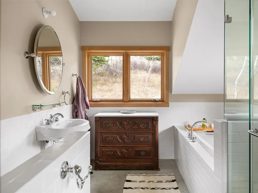 210 Upper Kelly Creek Road Bozeman MT 59715