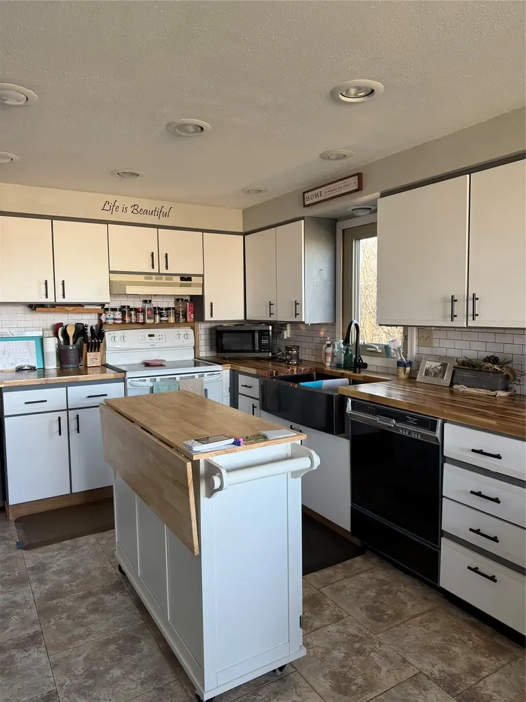 115 Union Lane Conrad MT 59425
