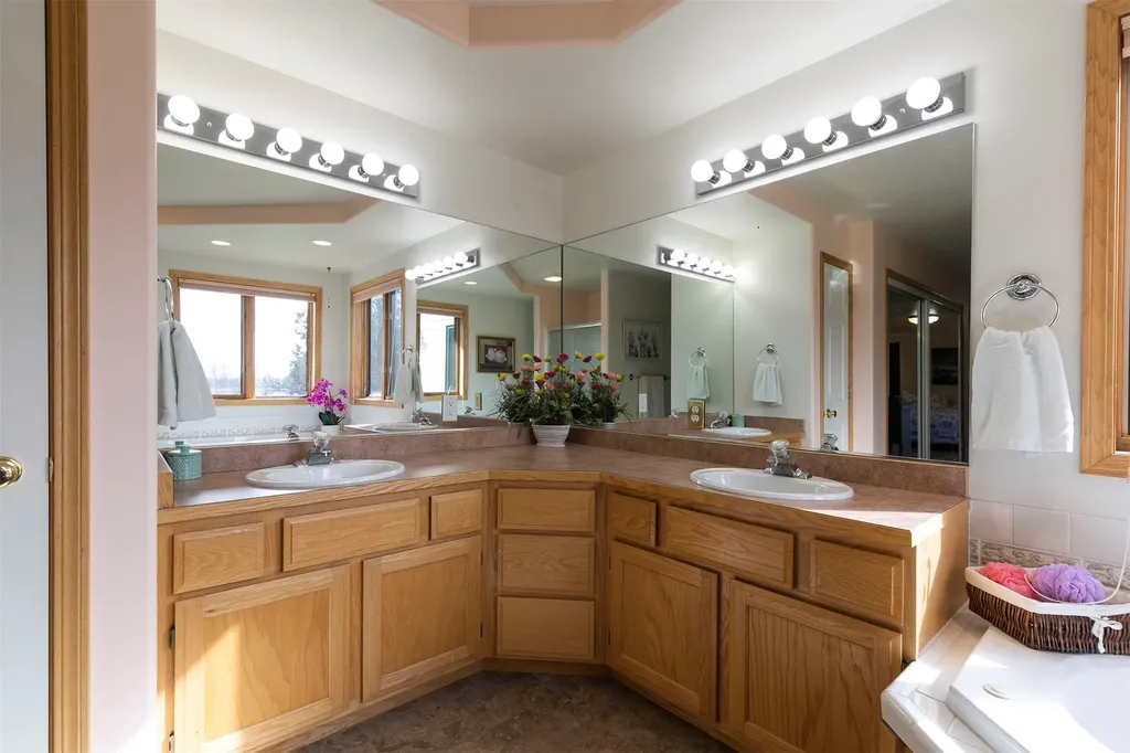 5445 Wildlife Way Florence MT 59833